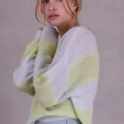 Alvito gestreepte trui in ice blue en daiquiri green