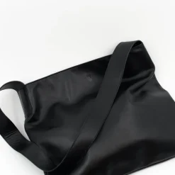 Big crossbody handtas in zwart nappaleer