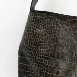 Big crossbody handtas in croco black olive