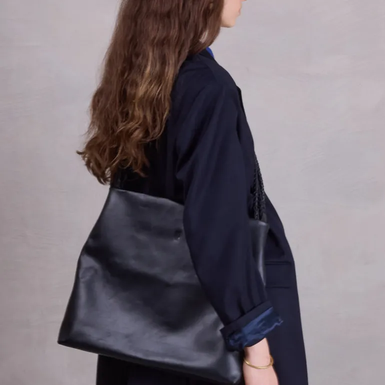 Clutch bag in black