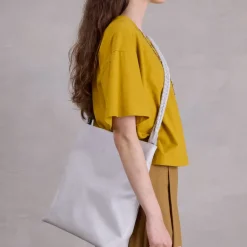 Clutch bag in off-white