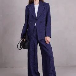 Davos blazer in night blue daisy