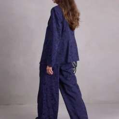 Davos blazer in night blue daisy