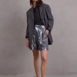 Diaz short in silver disco twill