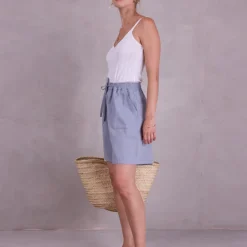 Diede short in dusk blue herringbone