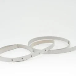 Dunne witte riem