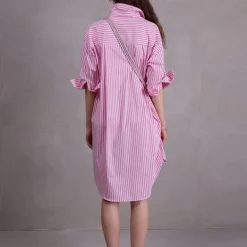 Duran hemdsjurk in pink stripes