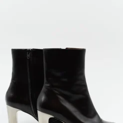 Eames laarsje in dark chocolate