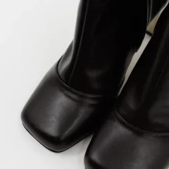 Eames laarsje in dark chocolate