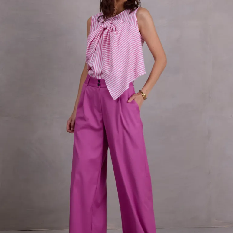 Edward broek in very berry