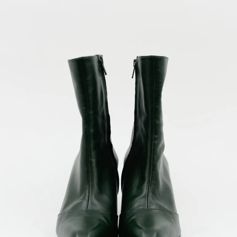 Elize laarsje in sacramento green