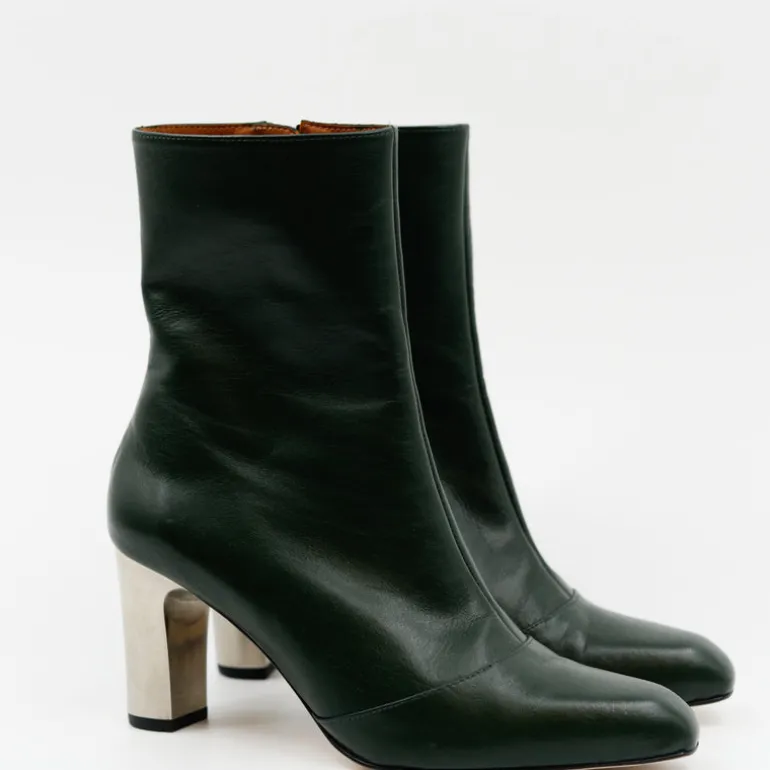 Elize laarsje in sacramento green