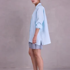 Felicia oversized lichtblauw hemd