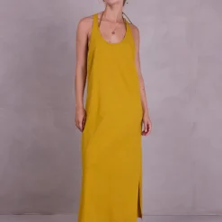 Fia jurk in curry