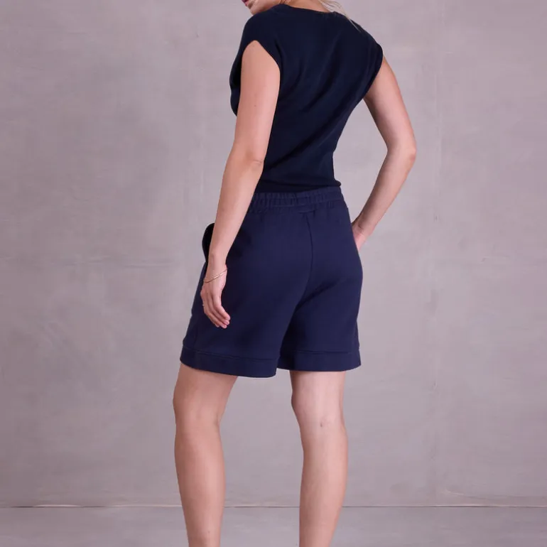 Fien short in night blue