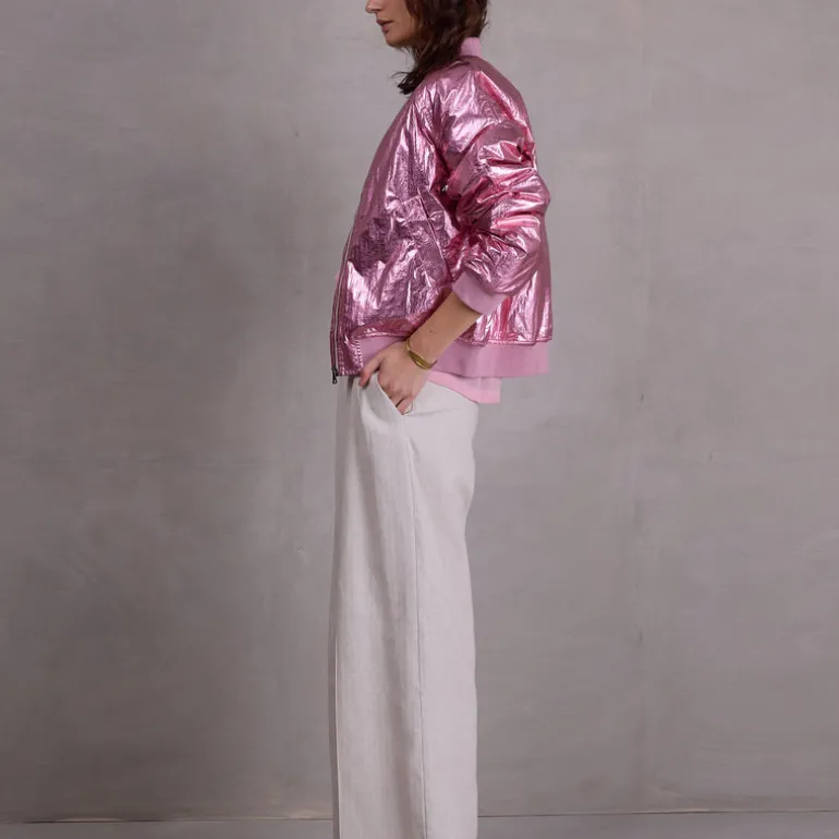Finn pink bomber