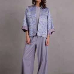 Flenn kimono in mystical blue sakura