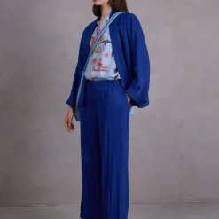Flenn kimono in true blue Tencel