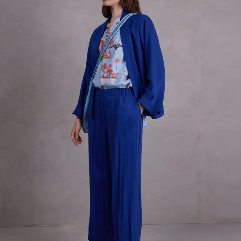 Flenn kimono in true blue Tencel