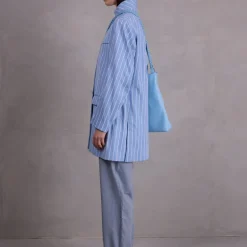 Flint vest in powder blue stripes