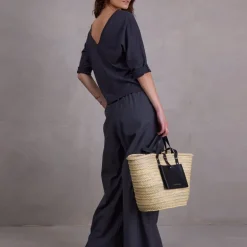 Ilana T-shirt in charcoal