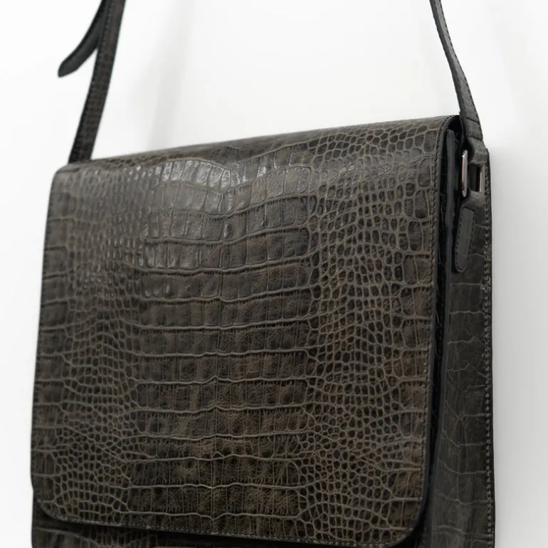 Medium crossbody handtas in croco black olive