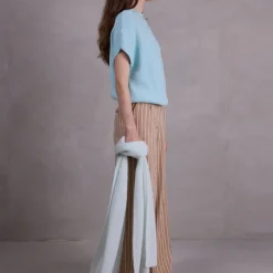 Mill aqua top
