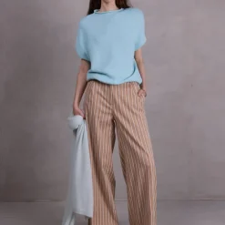 Mill aqua top