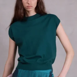 Salinas top in evergreen