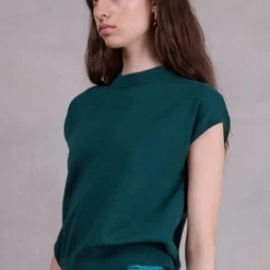 Salinas top in evergreen