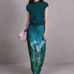 Salinas top in evergreen