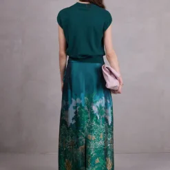 Salinas top in evergreen