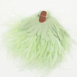 Zaza broche met veren in munt