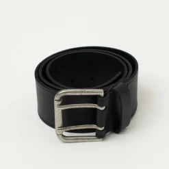 Zwarte riem met dubbele sluiting