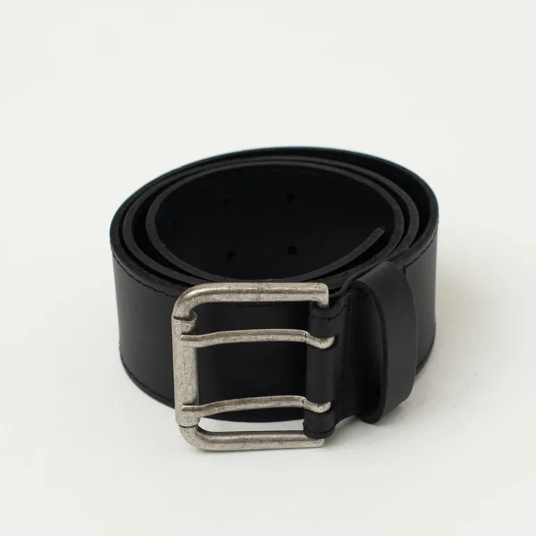 Zwarte riem met dubbele sluiting