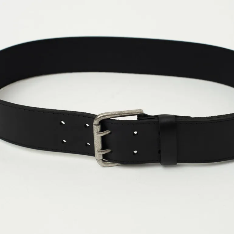 Zwarte riem met dubbele sluiting