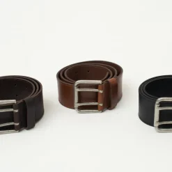 Zwarte riem met dubbele sluiting