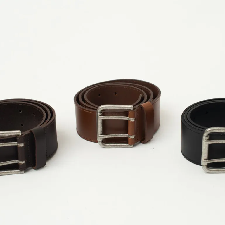 Zwarte riem met dubbele sluiting